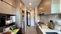 Le Reve (D14), Condominium #560091031